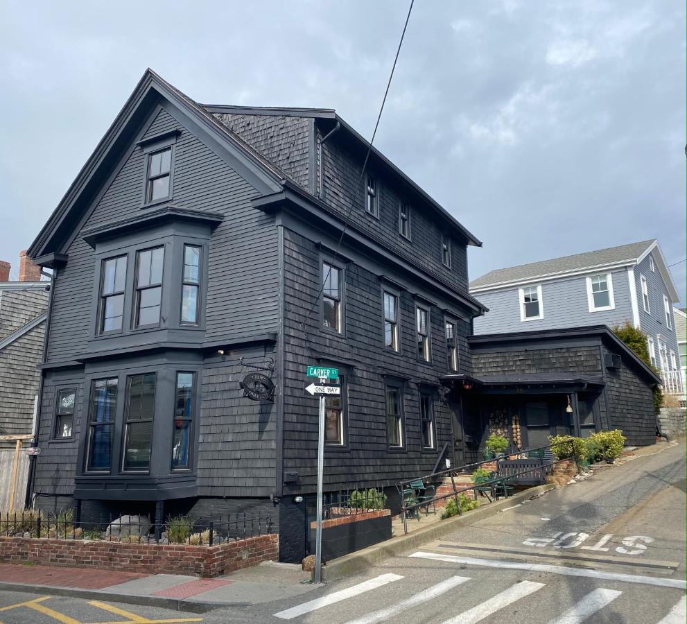 Crew'S Quarters Boarding House - Caters To Men Hotel Provincetown Bagian luar foto
