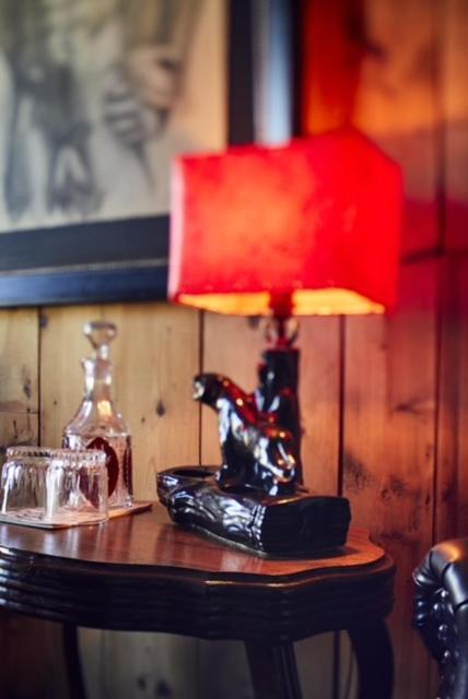 Crew'S Quarters Boarding House - Caters To Men Hotel Provincetown Bagian luar foto