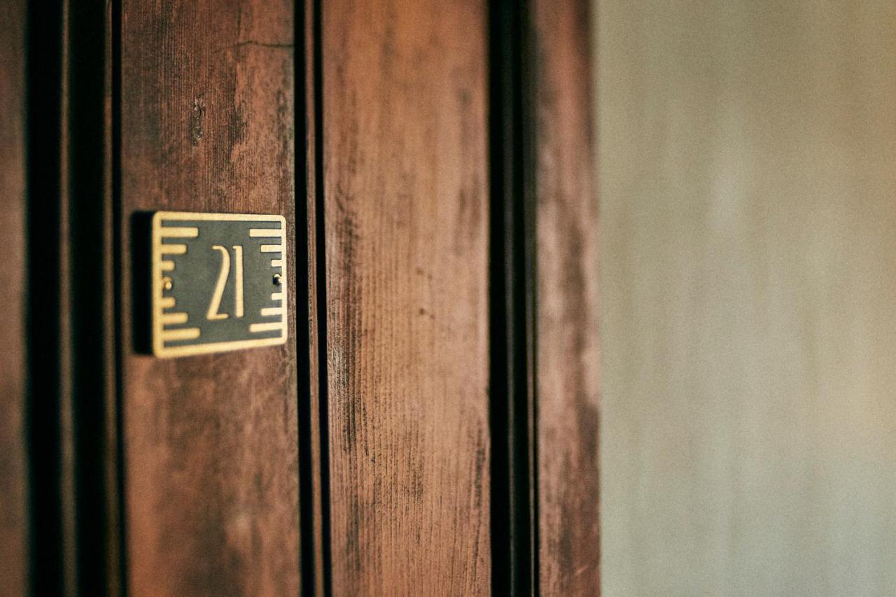 Crew'S Quarters Boarding House - Caters To Men Hotel Provincetown Bagian luar foto